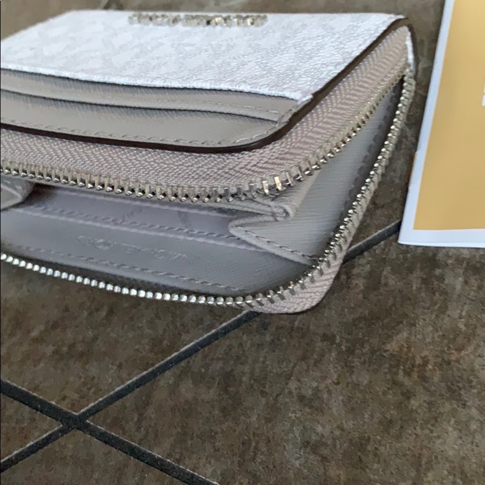 MICHAEL KORS JET SET TRAVEL MD ZA CARD CASE - Picture 4 of 16